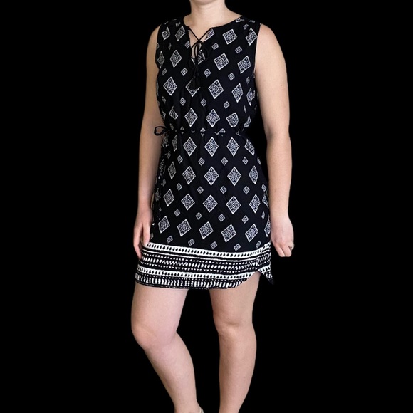Bohemian Peasant Style Shift Sundress. Geometric Tribal Pattern. - Picture 3 of 11
